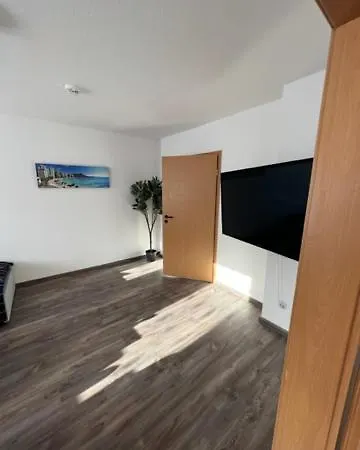 Апартаменты Monteurwohnung In Halle Saale